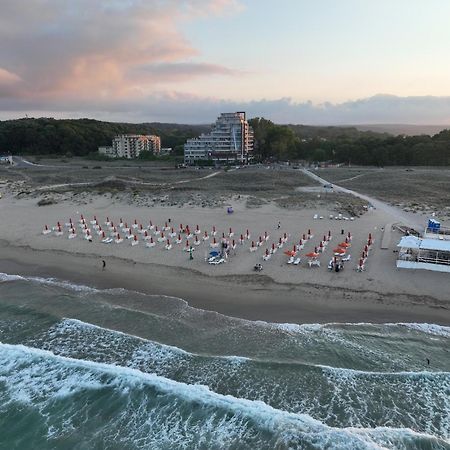 Allure Beach Resort Aparthotel Primorsko Exterior foto